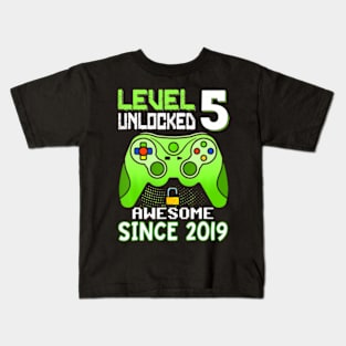 Level 5 Unlocked Awesome 2019 Video Game 5Th Birthday Boy Kids T-Shirt